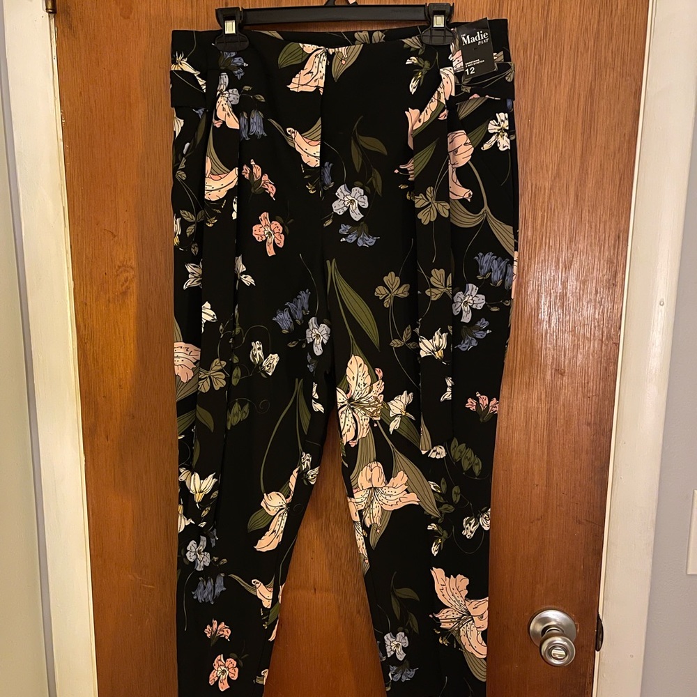 New York and company floral tie ankle pants
